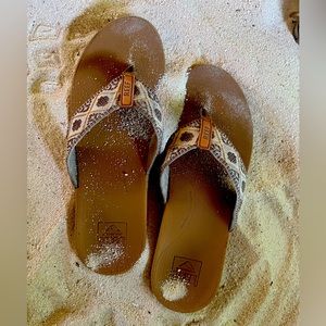 🩴 used women’s sandals 👡